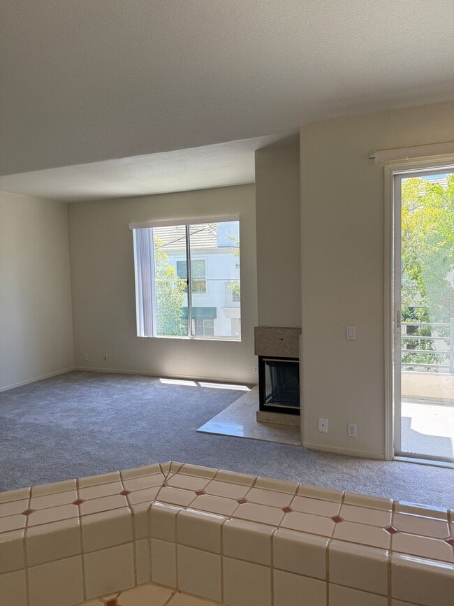 Photo - SPACIOUS 2 BEDROOM, 2 BATHROOM TOWNHOME  IN THE VILLAGIO. A NORTH SAN JOSE GEM. MUST SEE!!! Unidad 220