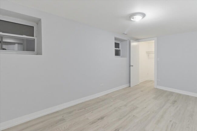 Photo - 910 W Gunnison St Unit G1
