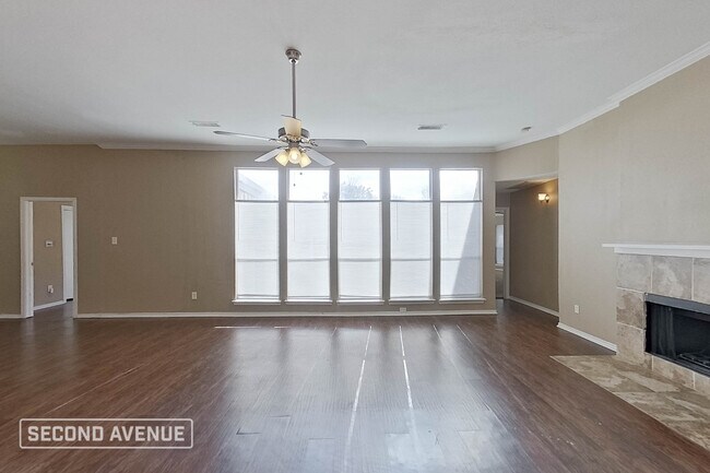 Photo - 616 Elm Falls Pl