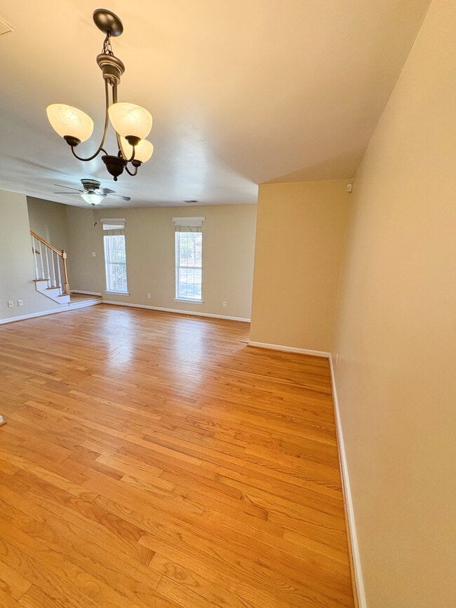 Photo - 1324 Deerwood St