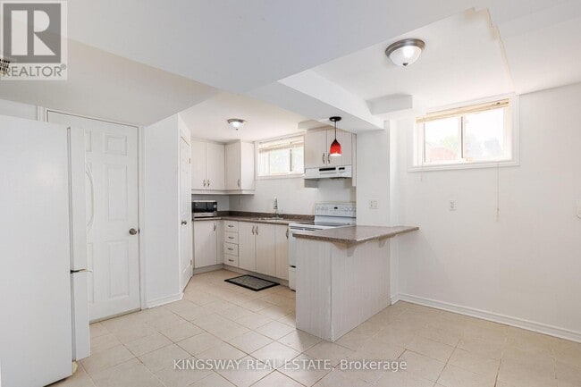Photo - 57 Lancer Dr