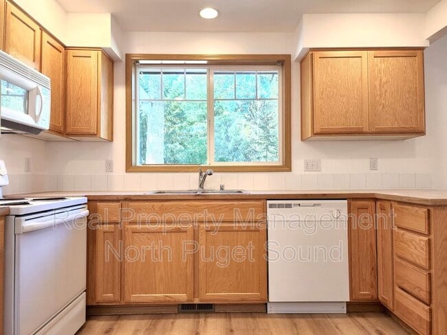 Photo - 6624 206th Pl NE Unit A