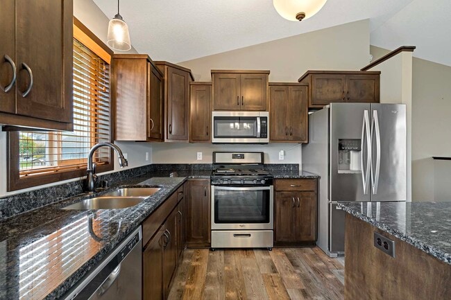 Photo - 7713 Lambert Cir NE