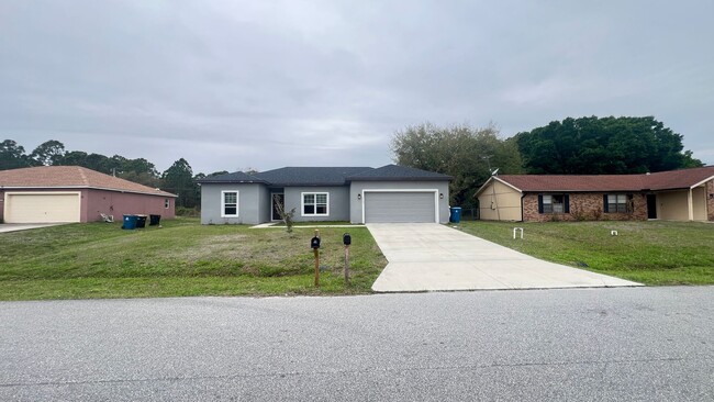 Photo - Beautiful 3 Bedroom, 2 Bathroom Home in Palm Bay!!