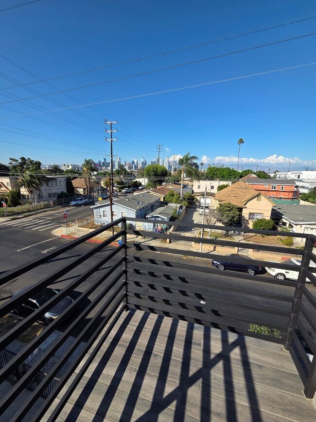 Photo - 608 E 29th St Unit #608