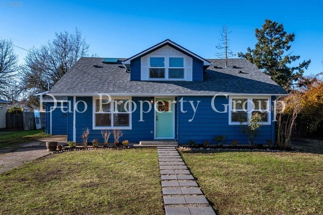 Building Photo - 8th Street Unit 8th Street - House