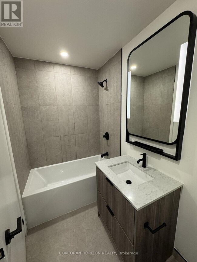 Photo - 1050 Eastern Ave Unité 810