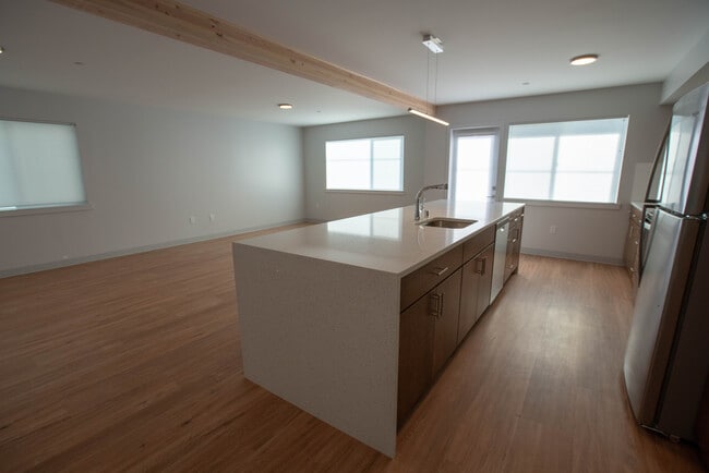 Photo - 303 Edmonds St Unidad 302