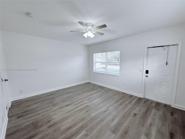 Photo - 1625 S Federal Hwy Condo Unit 4