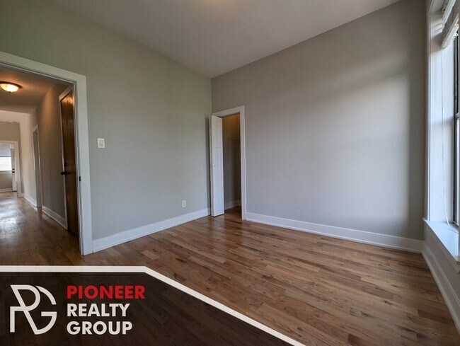 635 W Oakdale Ave Unit 3