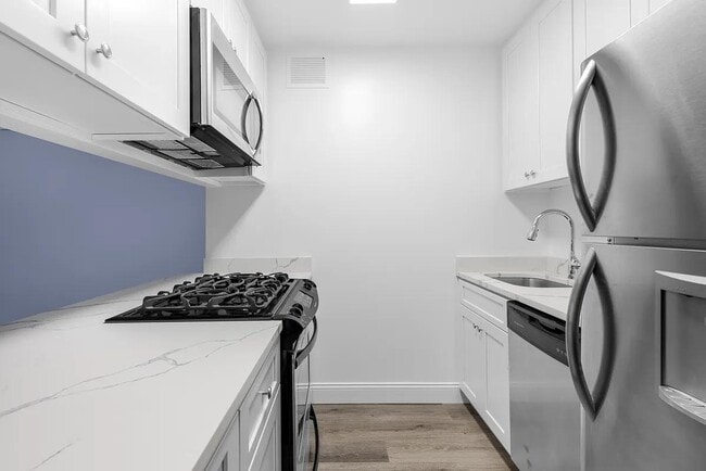 Photo - 280 Rector Pl