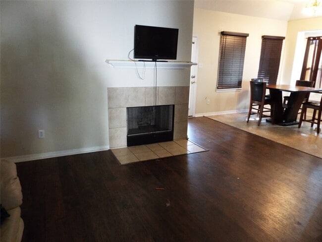 Photo - 2207 Brimmage Dr