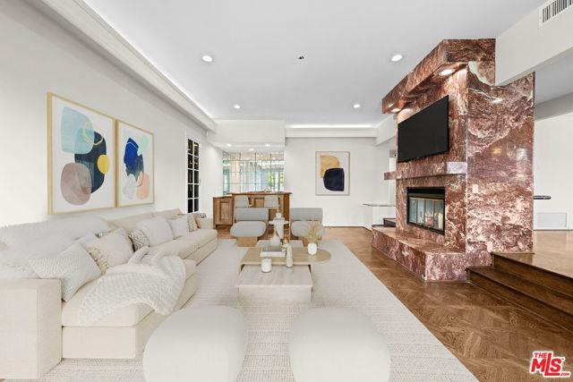 Photo - 224 S Palm Dr