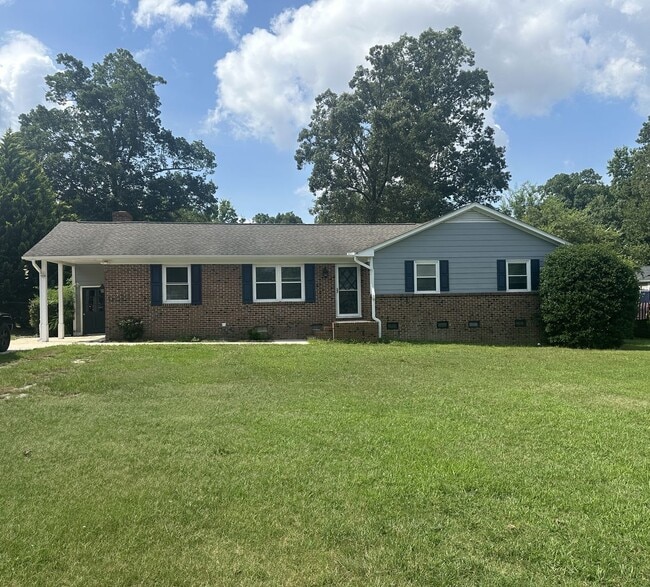 Building Photo - Northeast Raleigh 3 bedroom gem! Rental