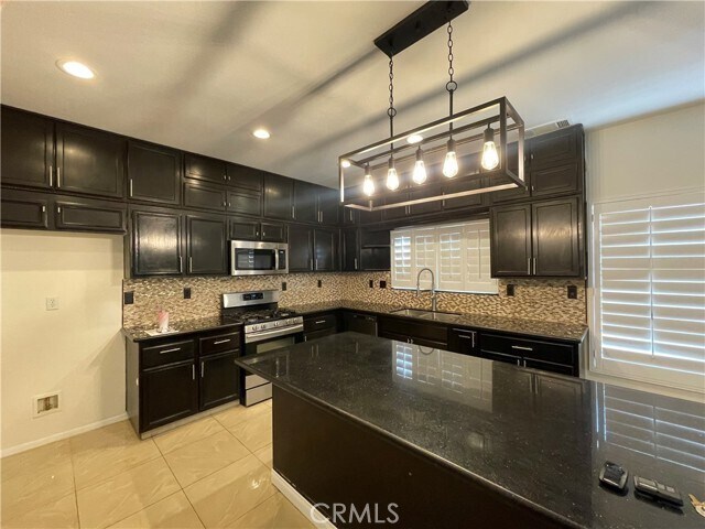 Building Photo - 83107 Greenbrier Dr