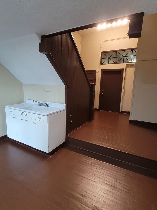 Original Farm fregadero - CornerStone Apartments