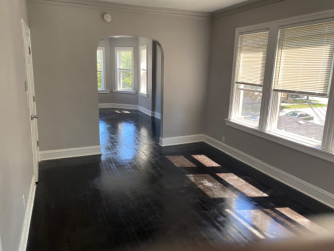 Photo - 10600 S Prairie Ave Unit 2