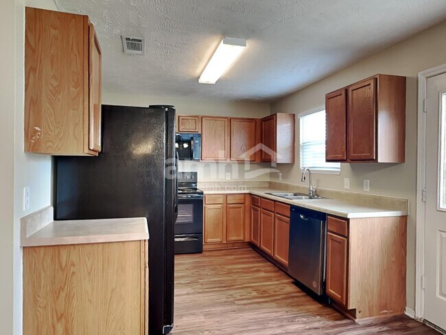 Photo - 1215 Lasalle Dr