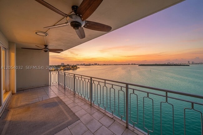 Building Photo - 11111 Biscayne Blvd Unit 5A