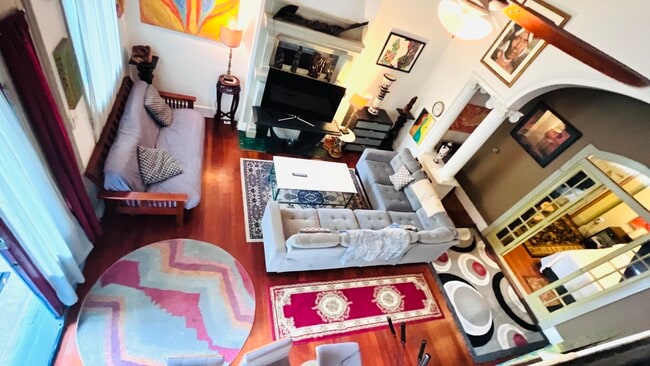 Living room - 1808 Esplanade Ave Unit Full furnished apartment