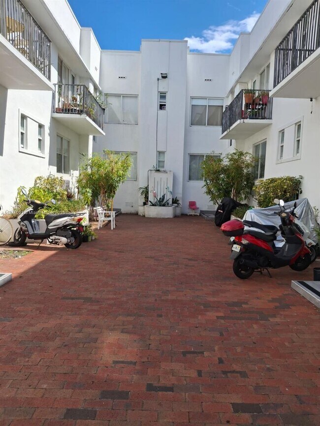 Photo - 320 80th St Unit 10