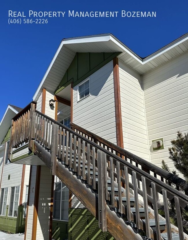 Building Photo - 1112 Longbow Ln Unit G