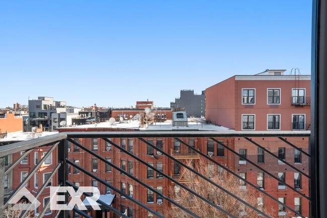 Photo - 28 Spencer Place