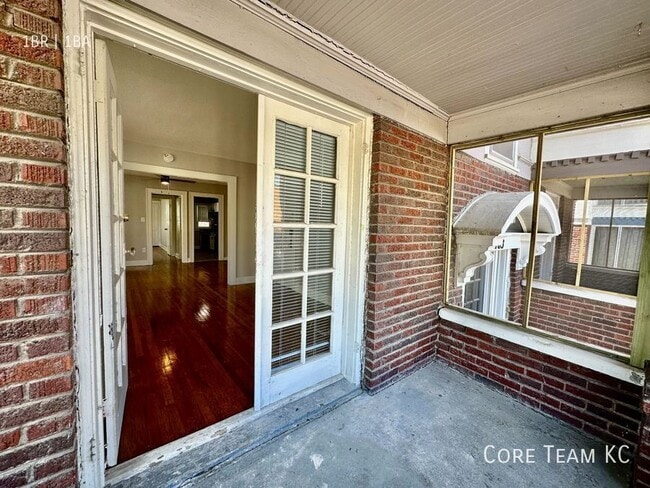 Photo - 103 W 51st St Unit 107-2W