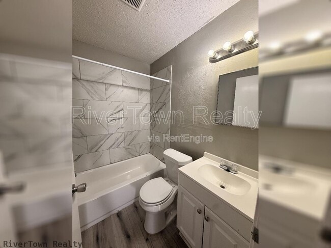 Photo - 3757 Fairmont Ave