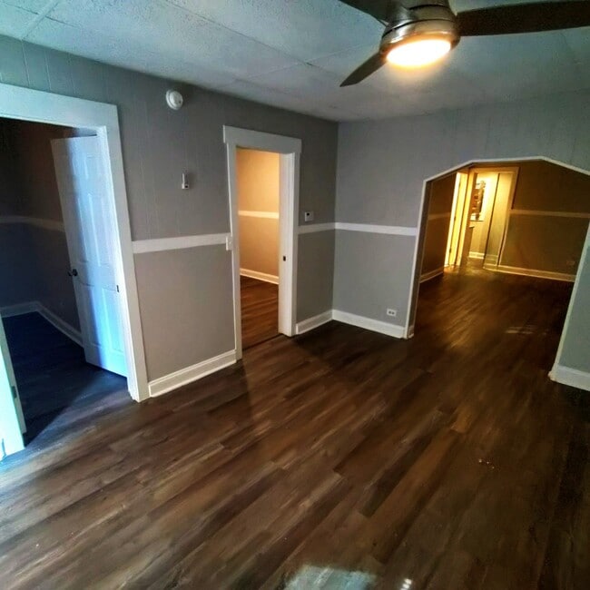 Photo - 1507 E 76th Pl