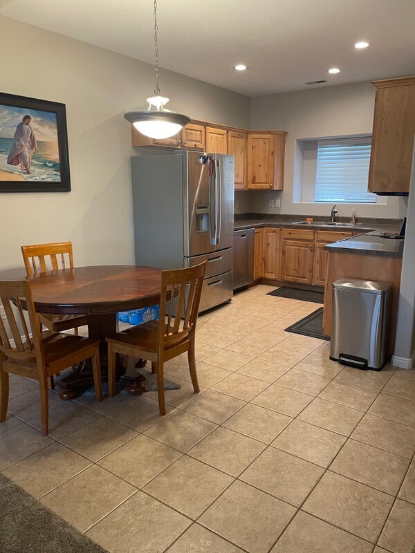 Photo - 2323 Adelaide Dr