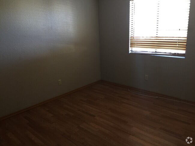 Building Photo - Affordable, Beauty, and Spacious 2Bed 2Bat... Rental