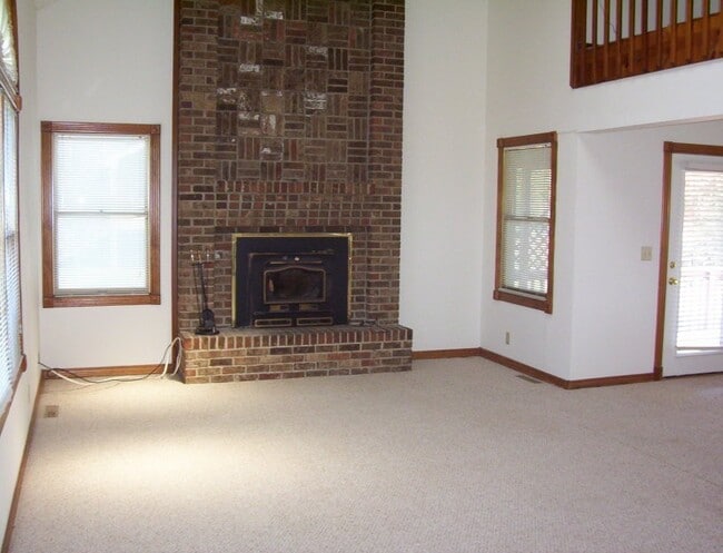 Photo - 4 bedroom house in northeast Springfield w...