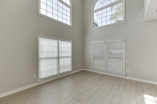 Photo - 5570 Cannonero Dr