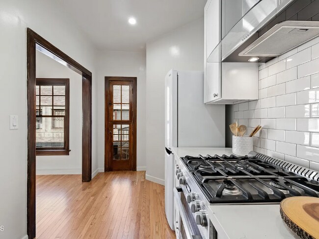 Photo - 2121 James M Wood Blvd Unit Condo for Rent $1800