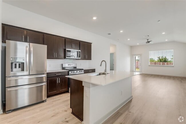 Building Photo - 341 Wilshire Rd Rental