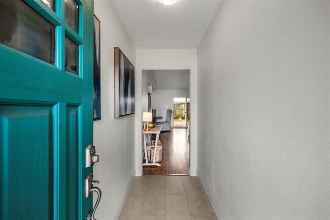 Photo - 2512 Azalea Ct