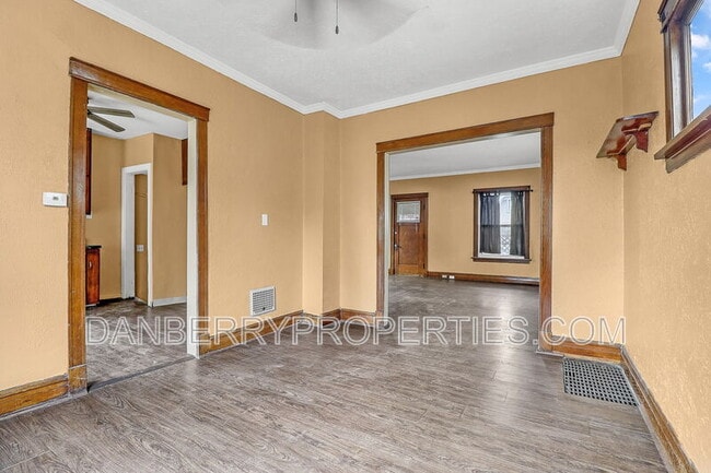Photo - 2416 Lawton Ave