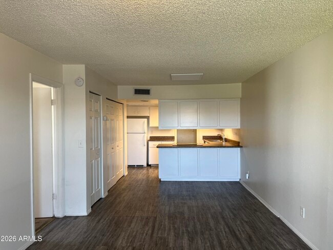 Photo - 3034 E Cicero St Unit 202