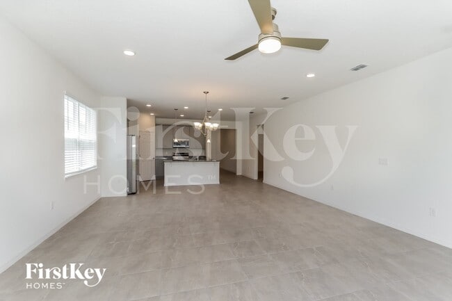 Photo - 560 Crown Rose Dr