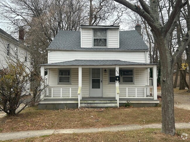 Building Photo - 326 Maple Ave Rental