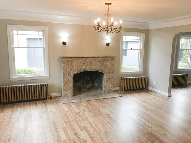 Photo - West Seattle Tudor Unit A