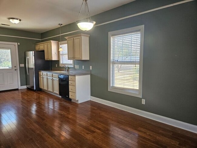 Photo - Charming Bungalow at Historic Seminary Ridge