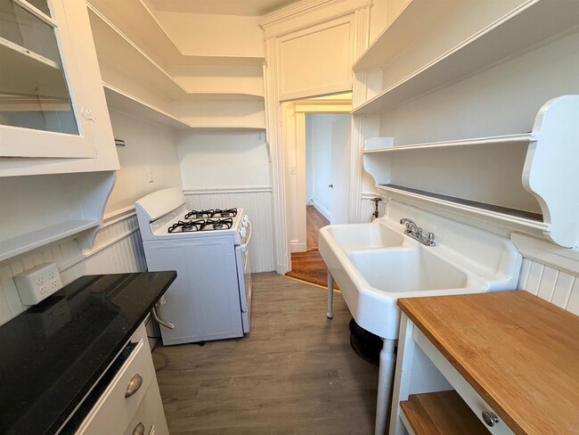 Photo - 70 Kirkland St Unit 33