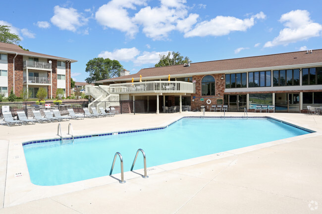 the meadows pool