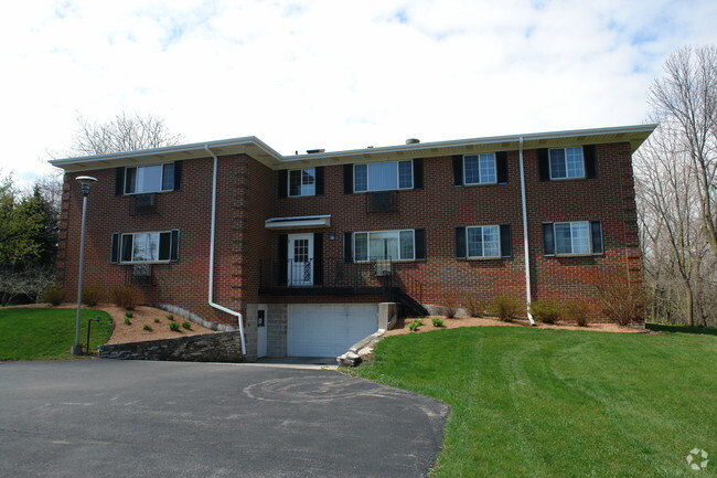 Building Photo - Valley Rental