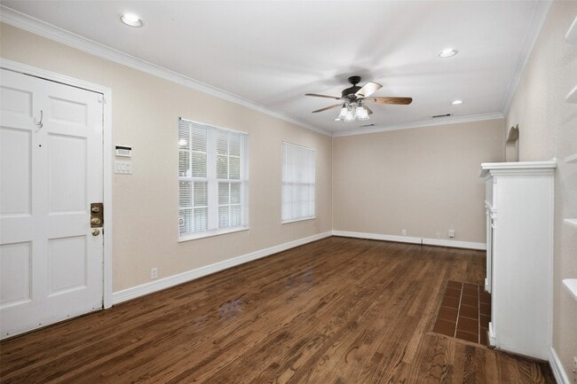 Photo - 6219 Penrose Ave