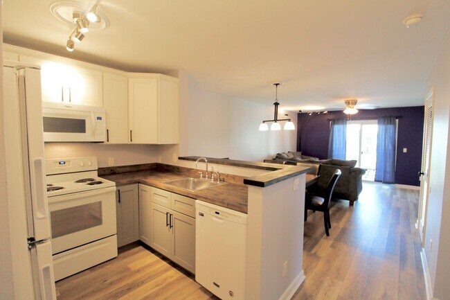 1360I Hunters Road