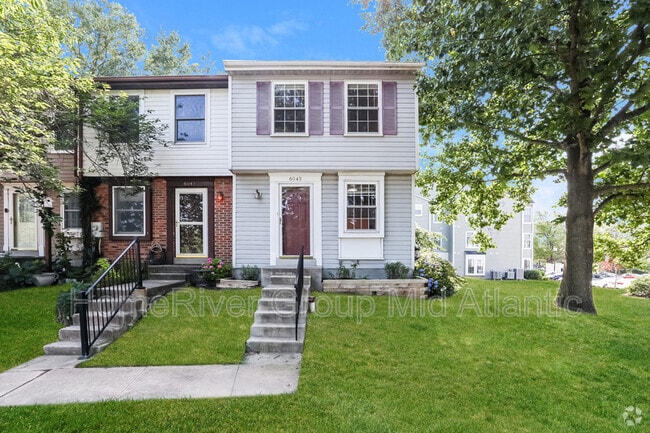Building Photo - 6043 Rowanberry Dr Rental