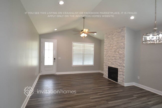 Photo - 305 W Watson St